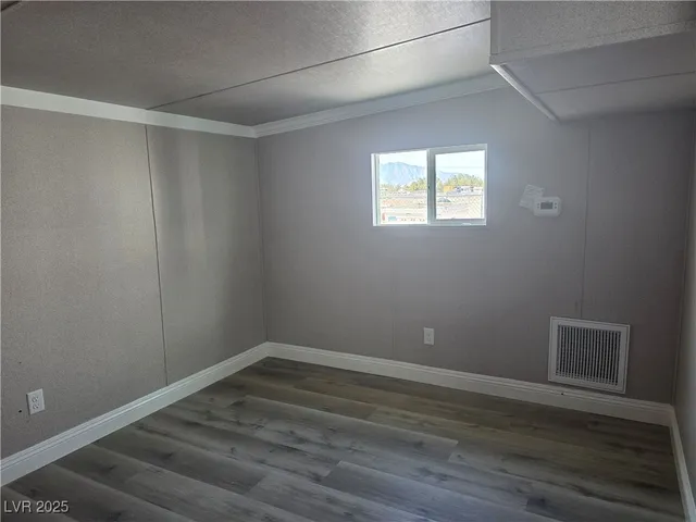 $1,400 | 1611 East Gamebird Road, Unit B, Pahrump, NV 89048