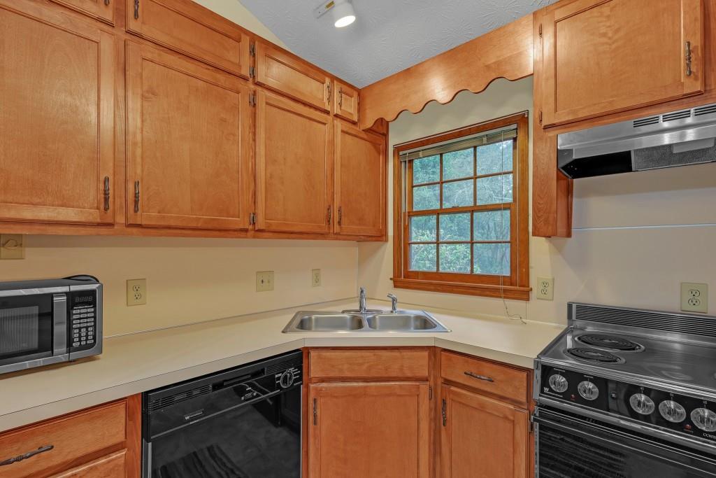 4304 Marjorie Road Southwest Snellville, GA 30039 - Photo 14 of 26