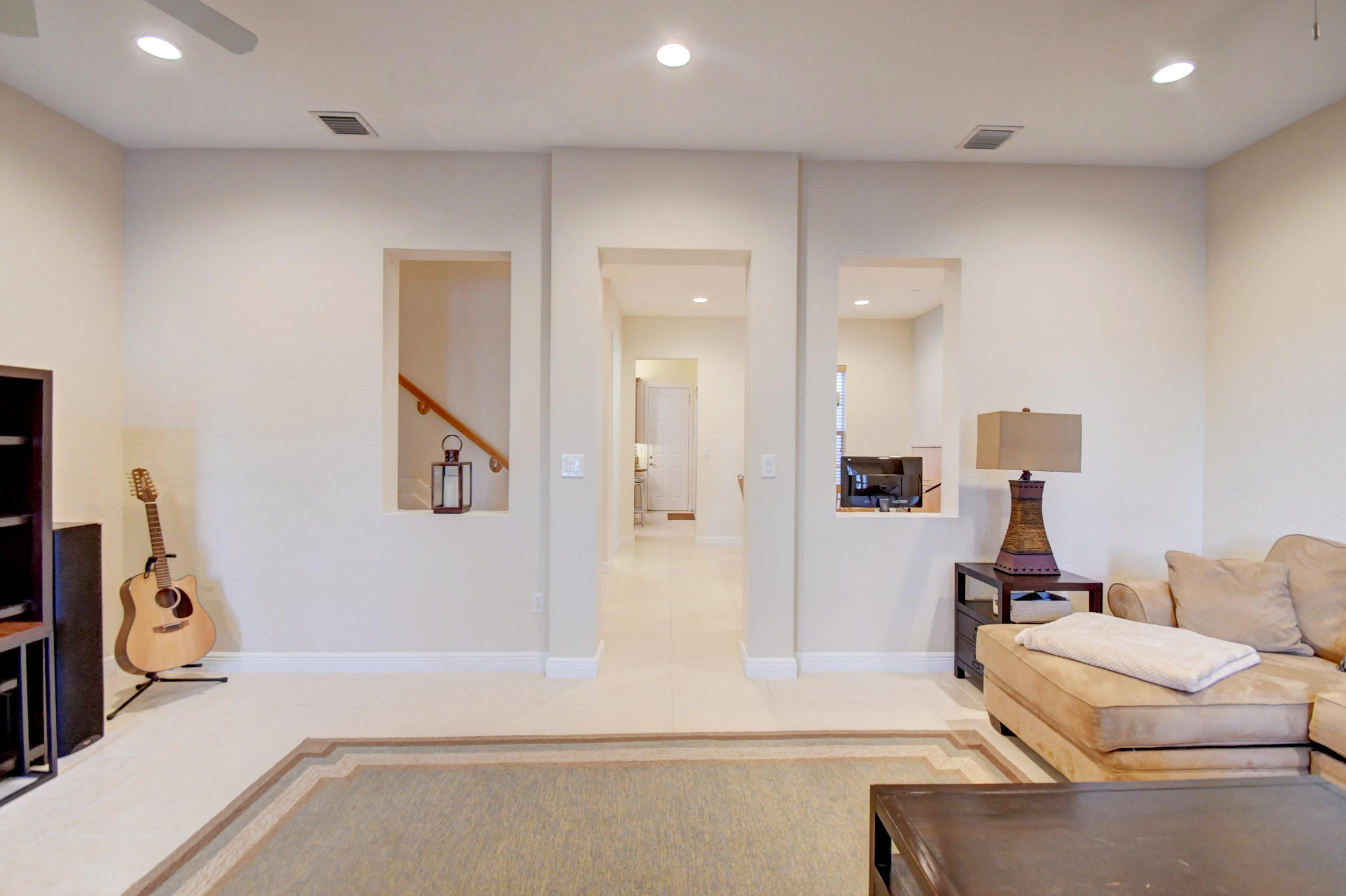 8284 Northwest 9th Avenue Boca Raton, FL 33487 - Photo 5 of 32 8284 NW 9th Ave