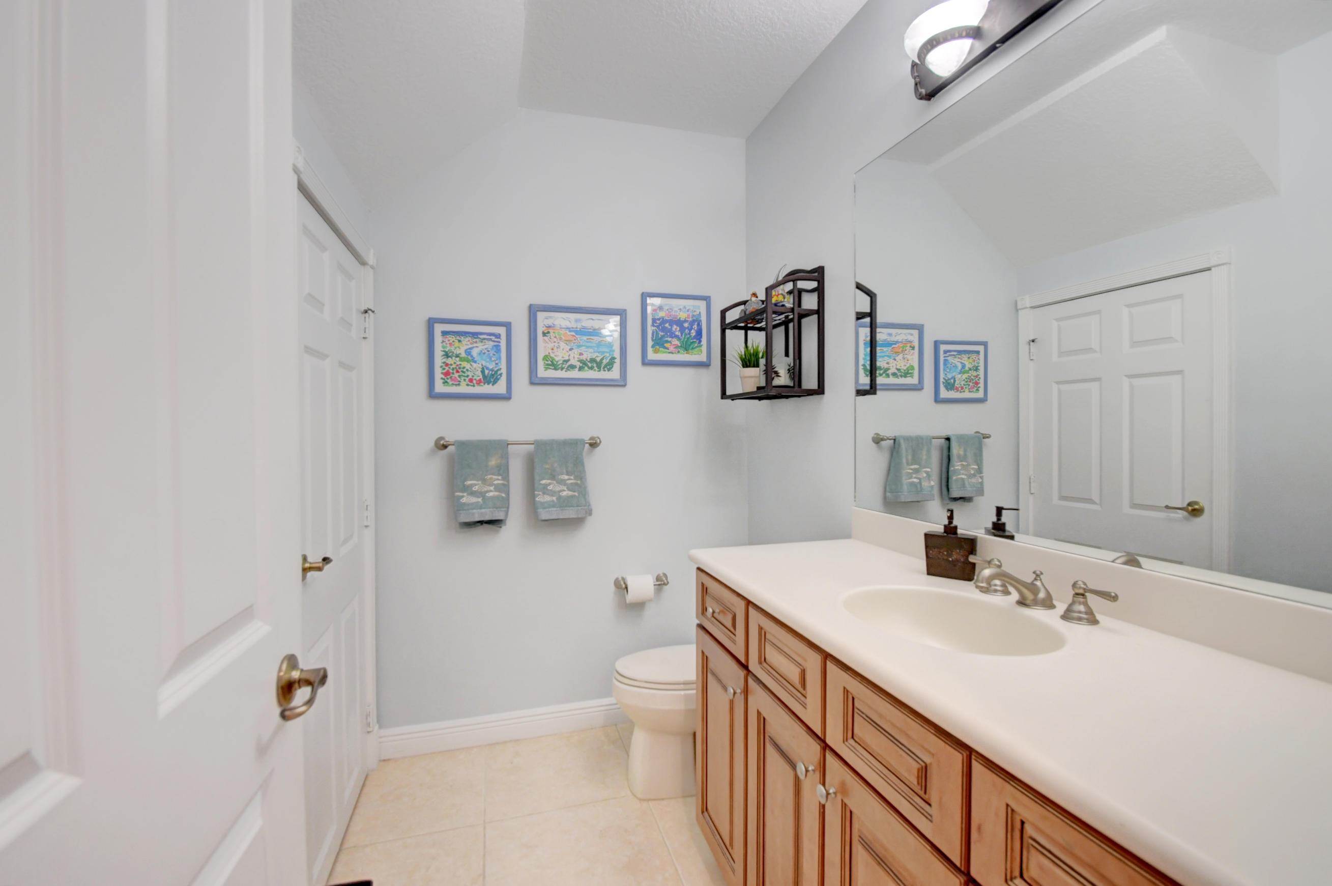8284 Northwest 9th Avenue Boca Raton, FL 33487 - Photo 8 of 32 8284 NW 9th Ave