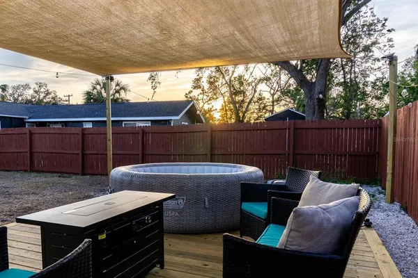 $2,500 | 4327 17th Avenue South, St. Petersburg, FL 33711