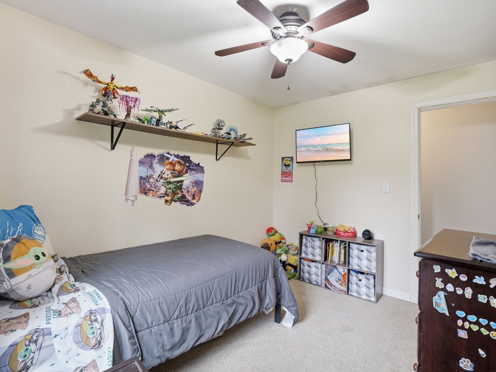 522 Barre Road Templeton, MA 01468 - Photo 22 of 42