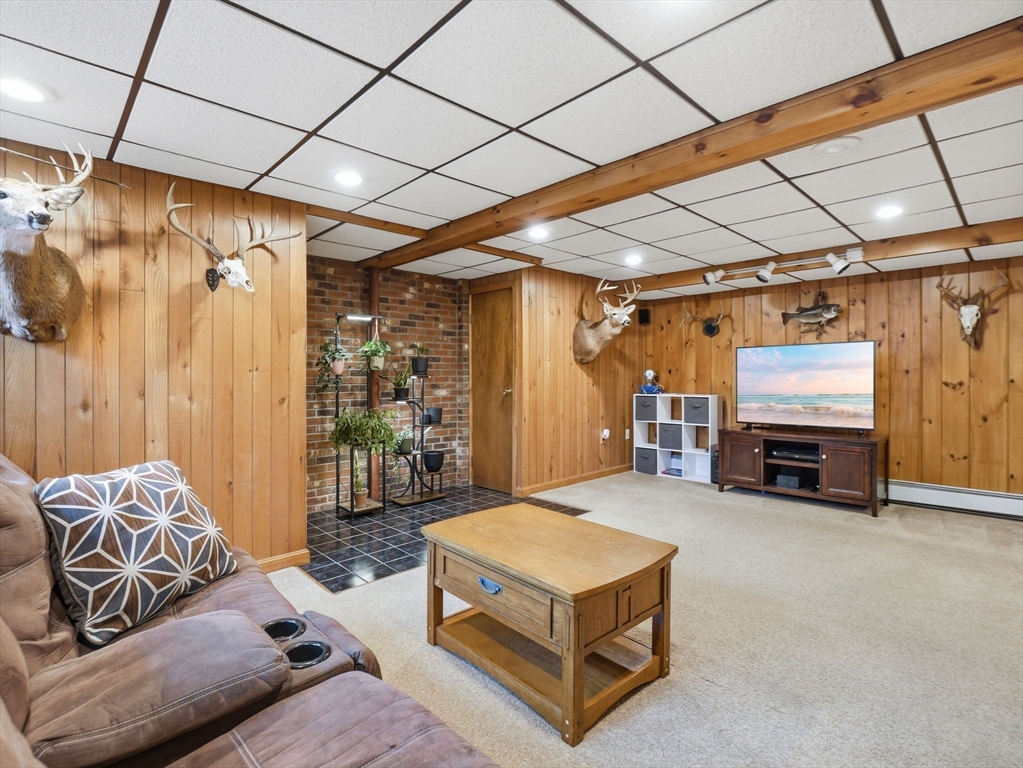 522 Barre Road Templeton, MA 01468 - Photo 33 of 42