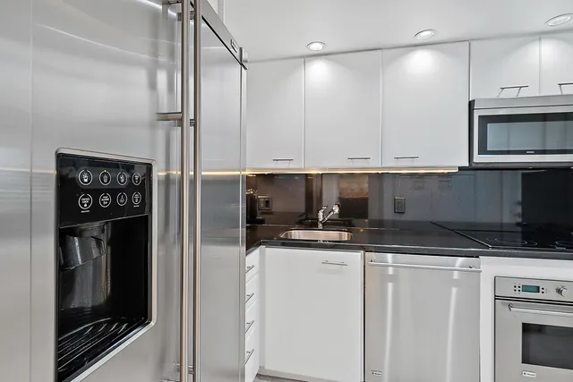 front view of house with a yard