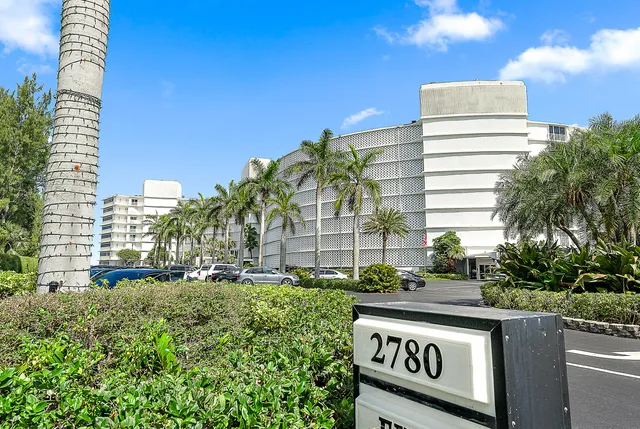 $499,000 | 2780 South Ocean Boulevard, Unit 707, Palm Beach, FL 33480
