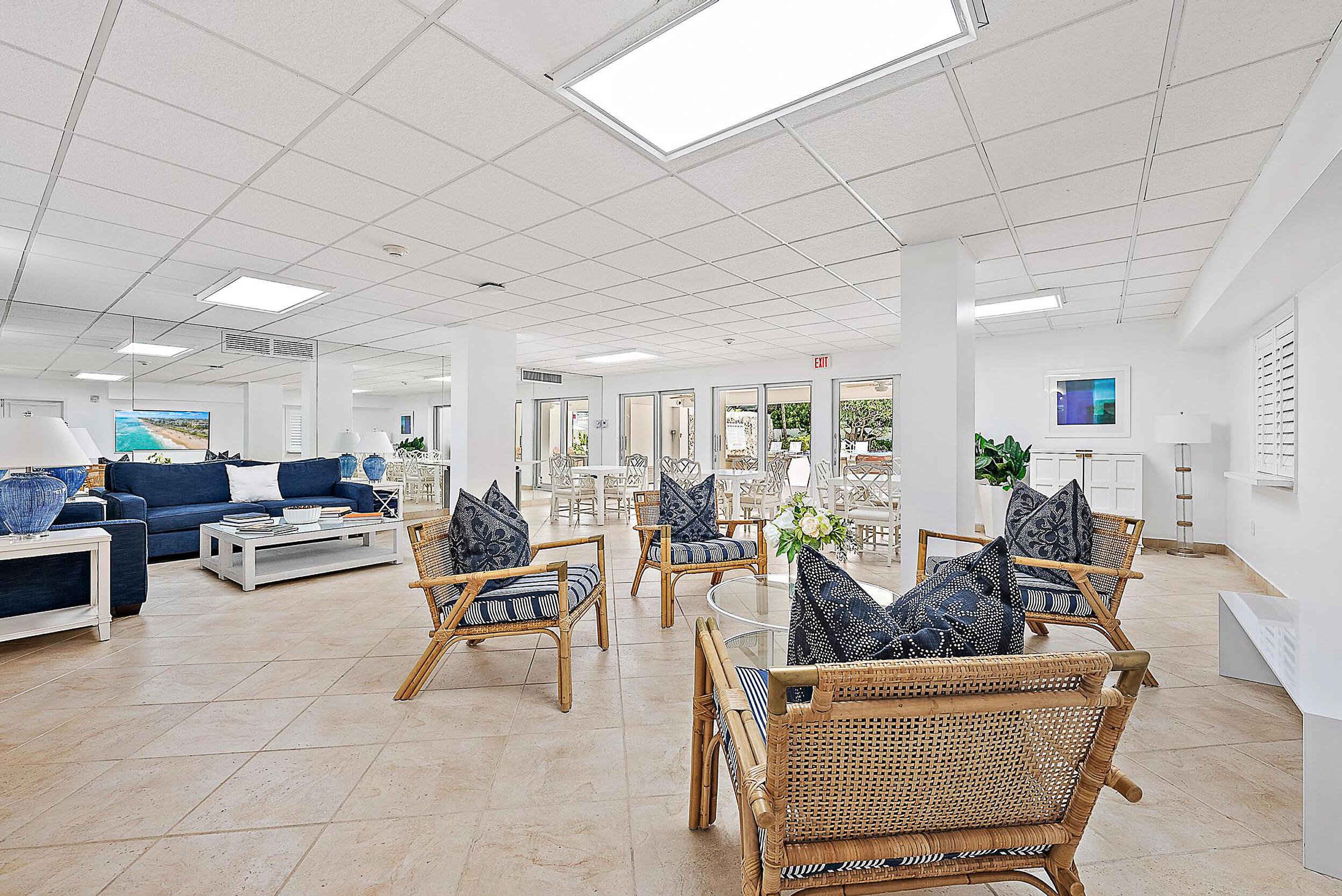 2780 South Ocean Boulevard, Unit 707 Palm Beach, FL 33480 - Photo 32 of 33 a living room with furniture