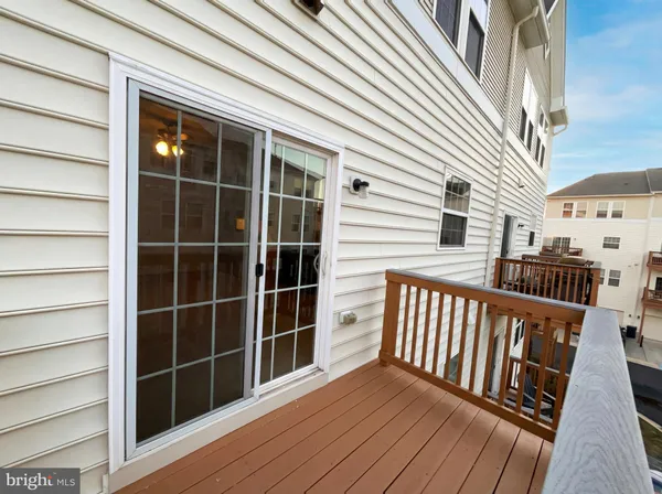 $525,000 | 42320 San Juan Terrace, Aldie, VA 20105