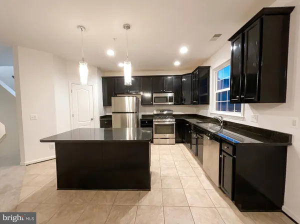 $525,000 | 42320 San Juan Terrace, Aldie, VA 20105