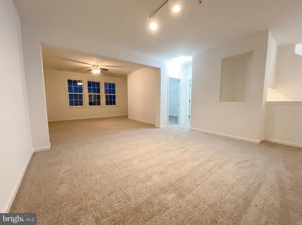 $525,000 | 42320 San Juan Terrace, Aldie, VA 20105