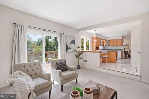 $899,999 | 7 Pitt Court, Rockville, MD 20850