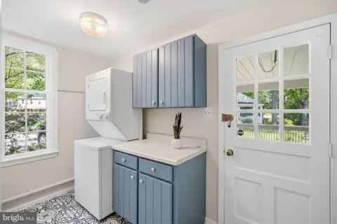 $899,999 | 7 Pitt Court, Rockville, MD 20850