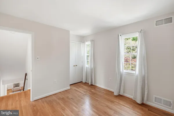 $899,999 | 7 Pitt Court, Rockville, MD 20850
