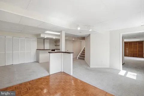 $899,999 | 7 Pitt Court, Rockville, MD 20850