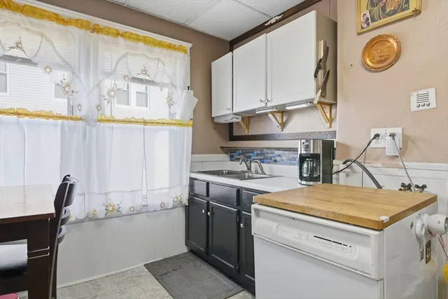 $1,850,000 | 17 Fairbanks Street, Worcester, MA 01610