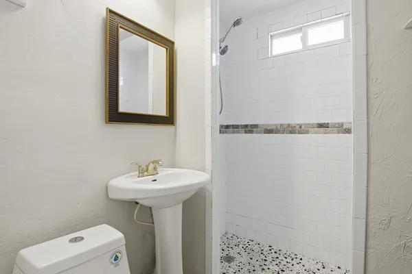 $1,850,000 | 17 Fairbanks Street, Worcester, MA 01610