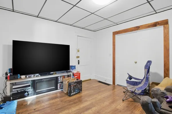 $1,850,000 | 17 Fairbanks Street, Worcester, MA 01610