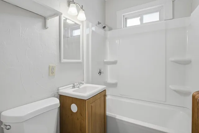 $1,850,000 | 17 Fairbanks Street, Worcester, MA 01610