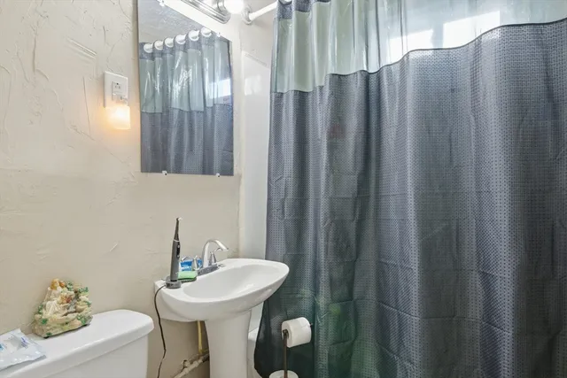 $1,850,000 | 17 Fairbanks Street, Worcester, MA 01610