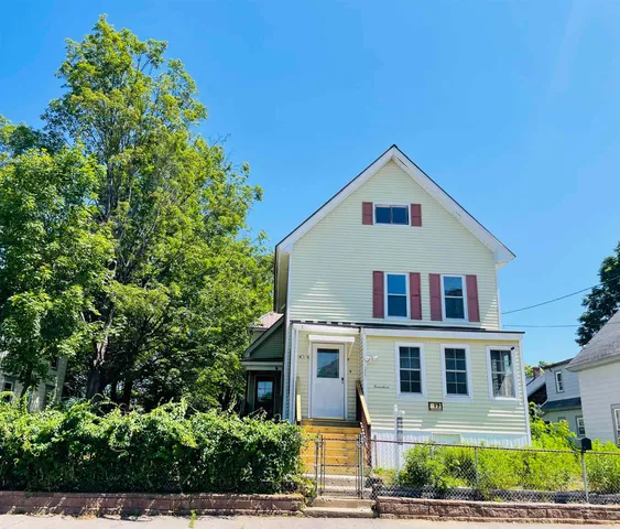 $379,000 | 17 Arch Street, Laconia, NH 03246