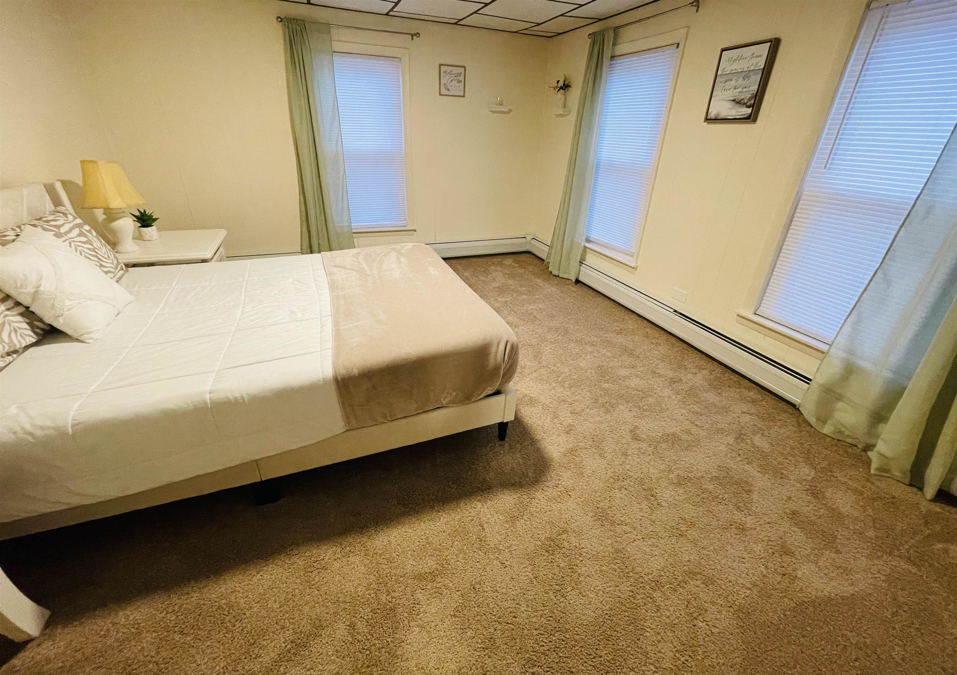 17 Arch Street Laconia, NH 03246 - Photo 29 of 41