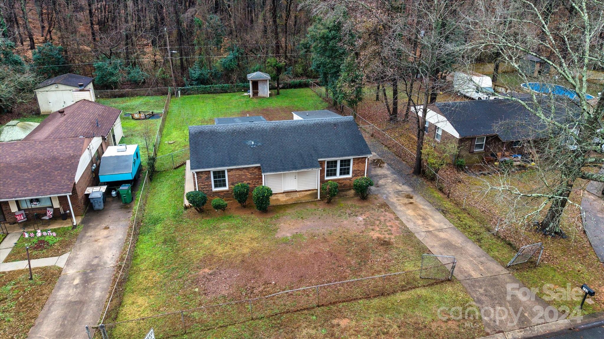 733 Milan Road East Charlotte, NC 28216 - Photo 24 of 27 Gallery Image 24