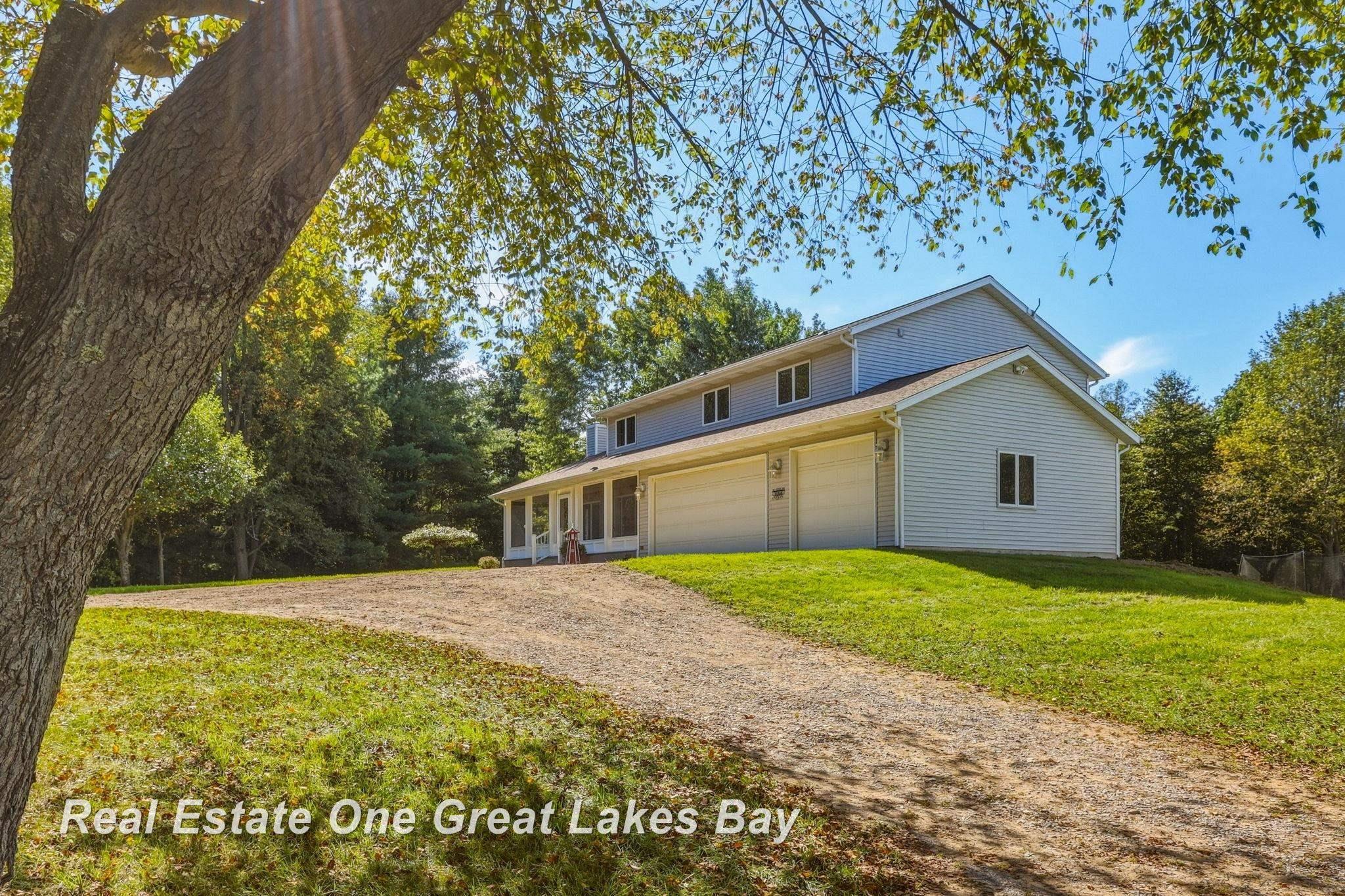 4364 Sheridan Road Vassar, MI 48768 - Photo 3 of 99 Gallery Image 3