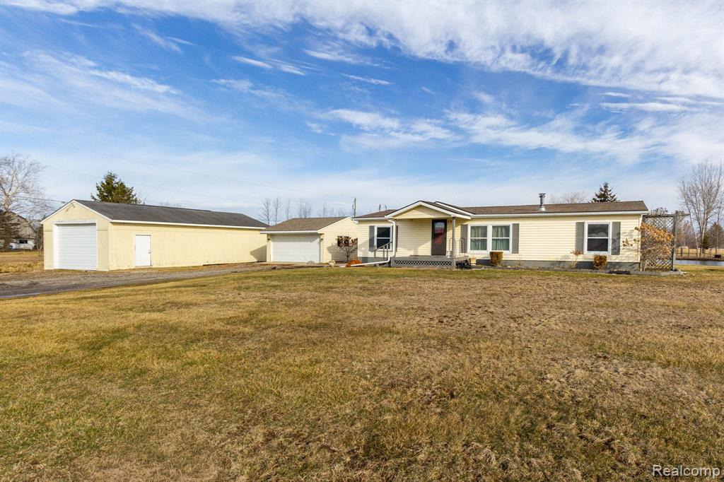 9002 Arnold Road Fair Haven, MI 48023 - Photo 3 of 43