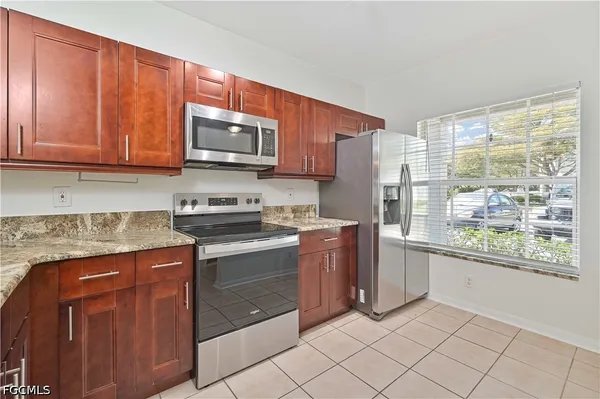 $1,575 | Undisclosed Address, Fort Myers, FL 33966