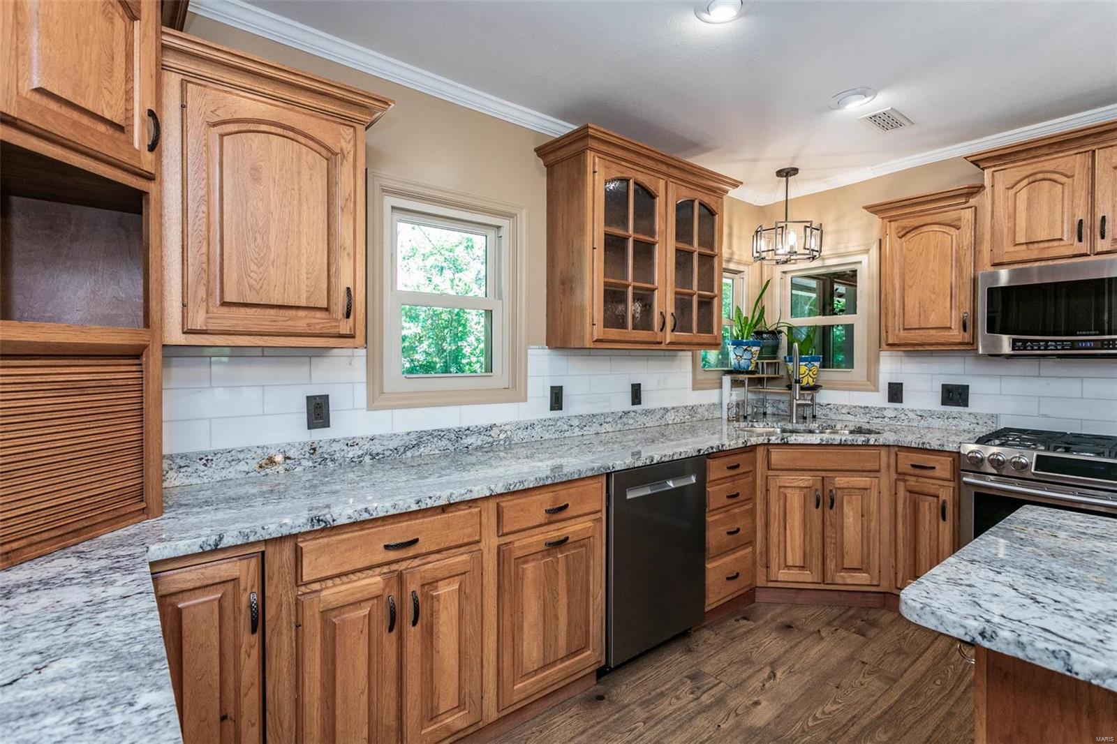 4085 Brighton Bunker Hill Road Brighton, IL 62012 - Photo 15 of 80