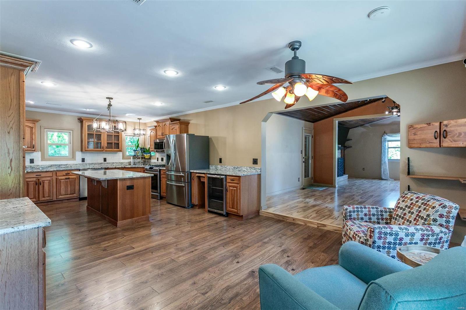 4085 Brighton Bunker Hill Road Brighton, IL 62012 - Photo 18 of 80