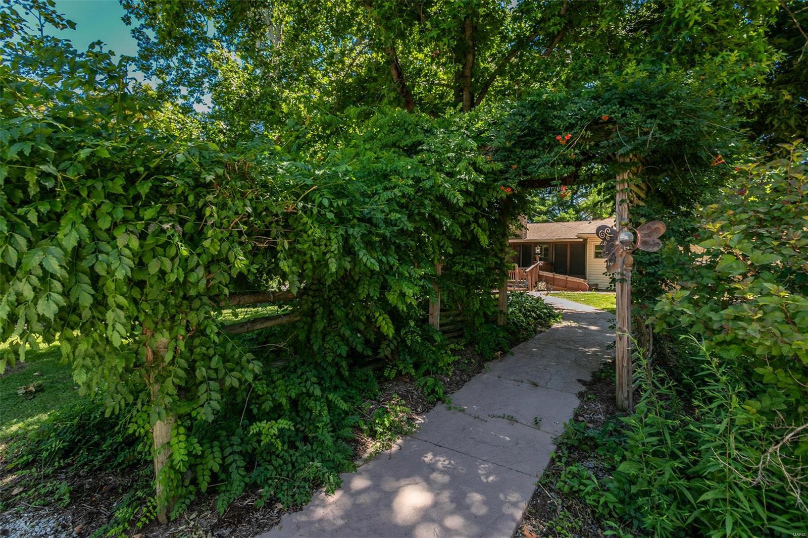 4085 Brighton Bunker Hill Road Brighton, IL 62012 - Photo 59 of 80