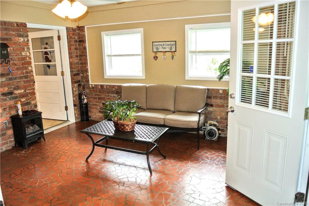 89 Liberty Road Candler, NC 28715 - Photo 16 of 31 Gallery Image 16