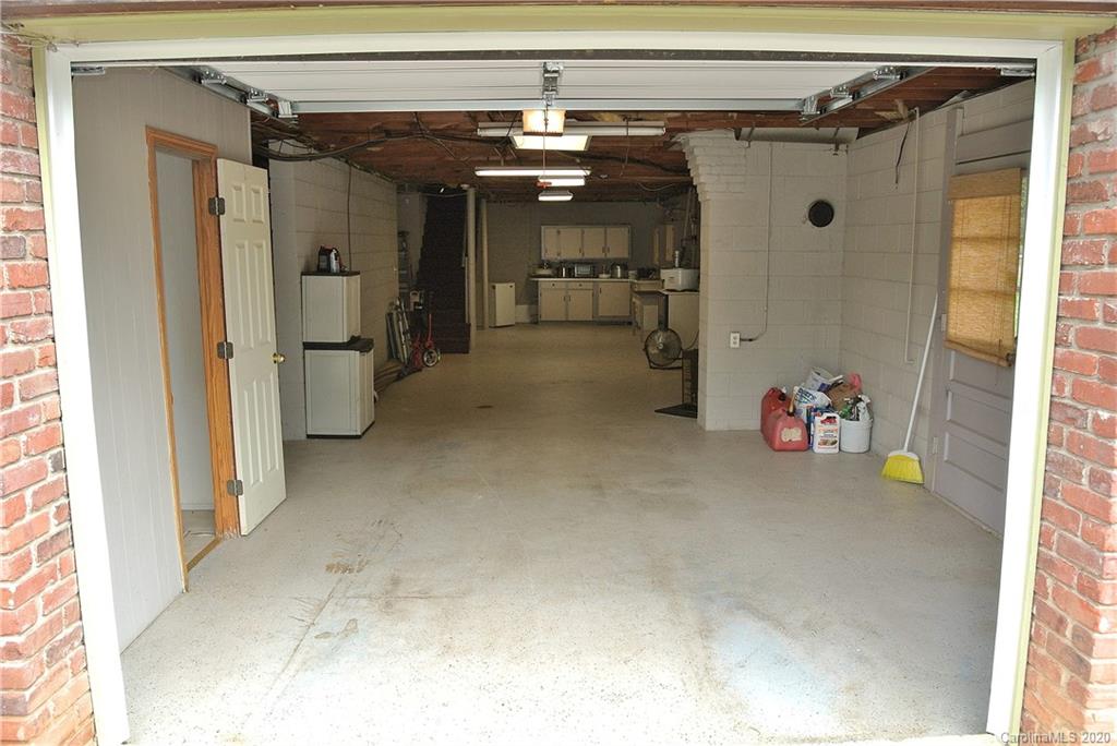 89 Liberty Road Candler, NC 28715 - Photo 26 of 31 Gallery Image 26