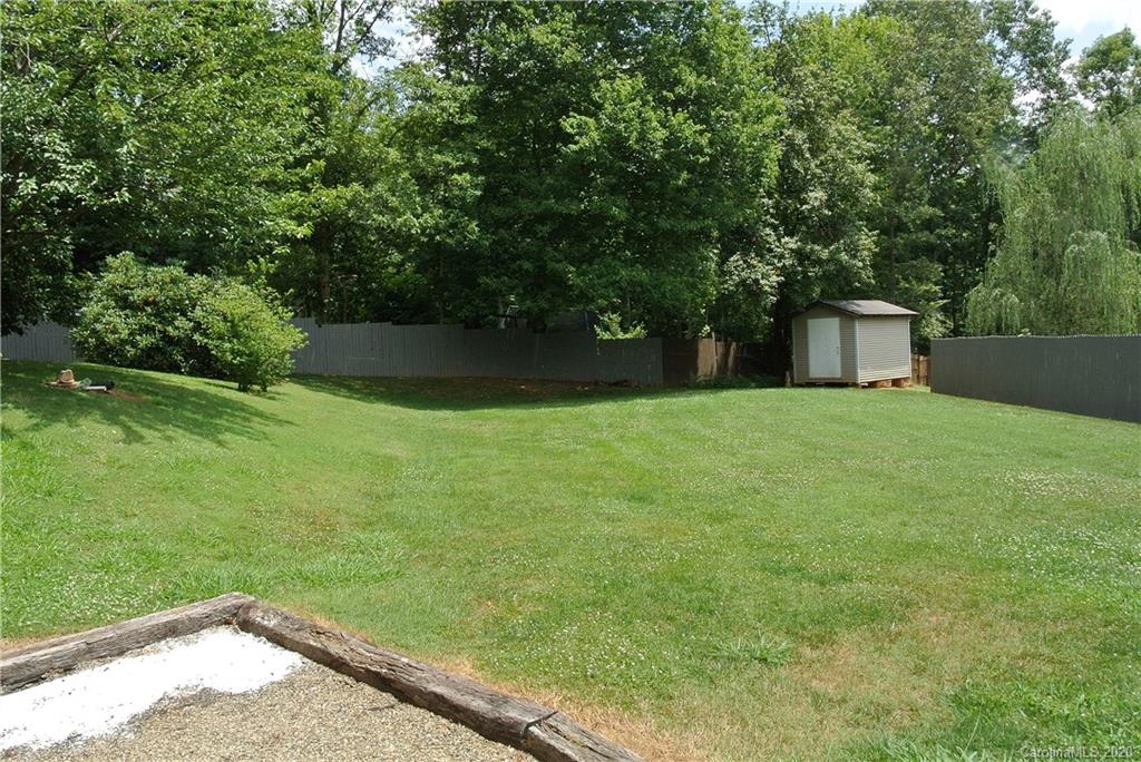 89 Liberty Road Candler, NC 28715 - Photo 28 of 31 Gallery Image 28
