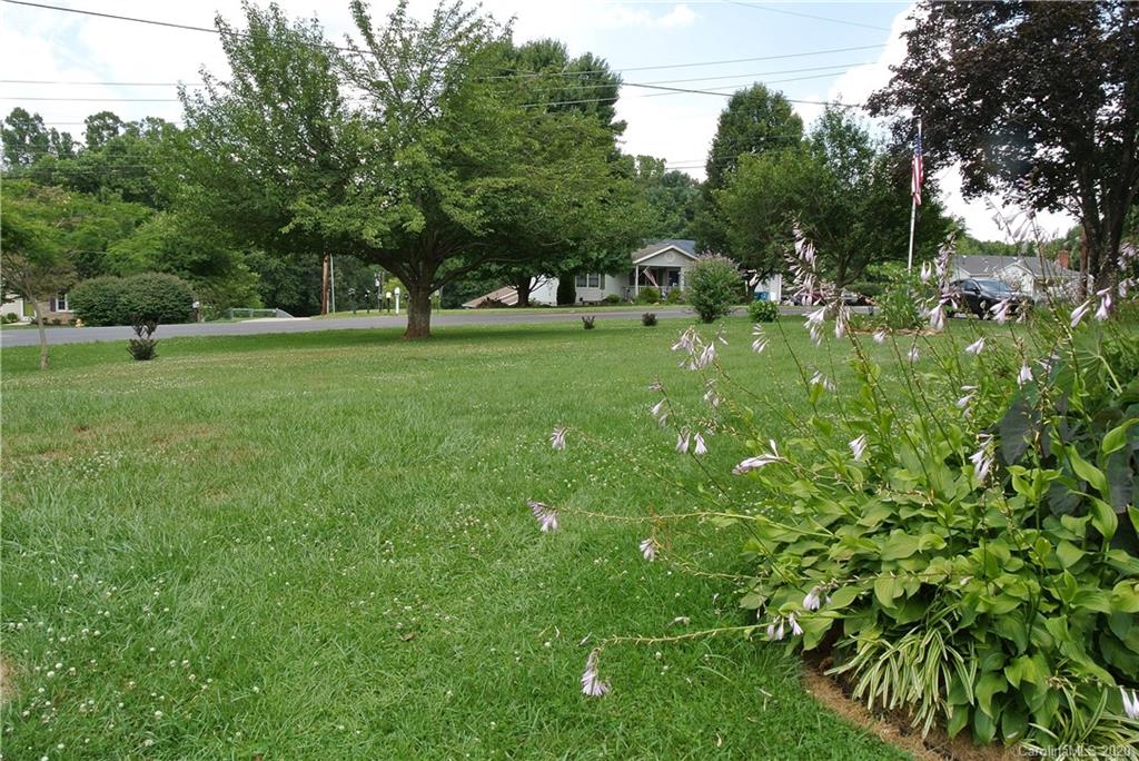 89 Liberty Road Candler, NC 28715 - Photo 29 of 31 Gallery Image 29