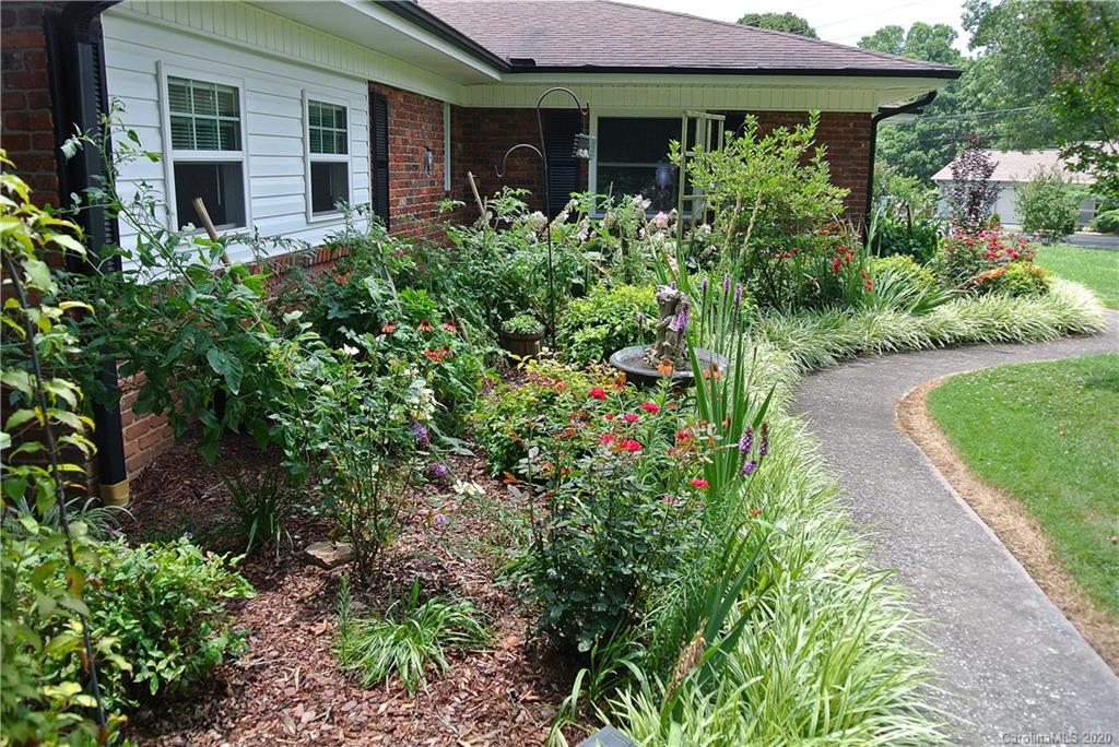 89 Liberty Road Candler, NC 28715 - Photo 30 of 31 Gallery Image 30