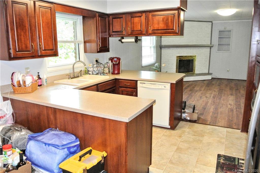 89 Liberty Road Candler, NC 28715 - Photo 8 of 31 Gallery Image 8