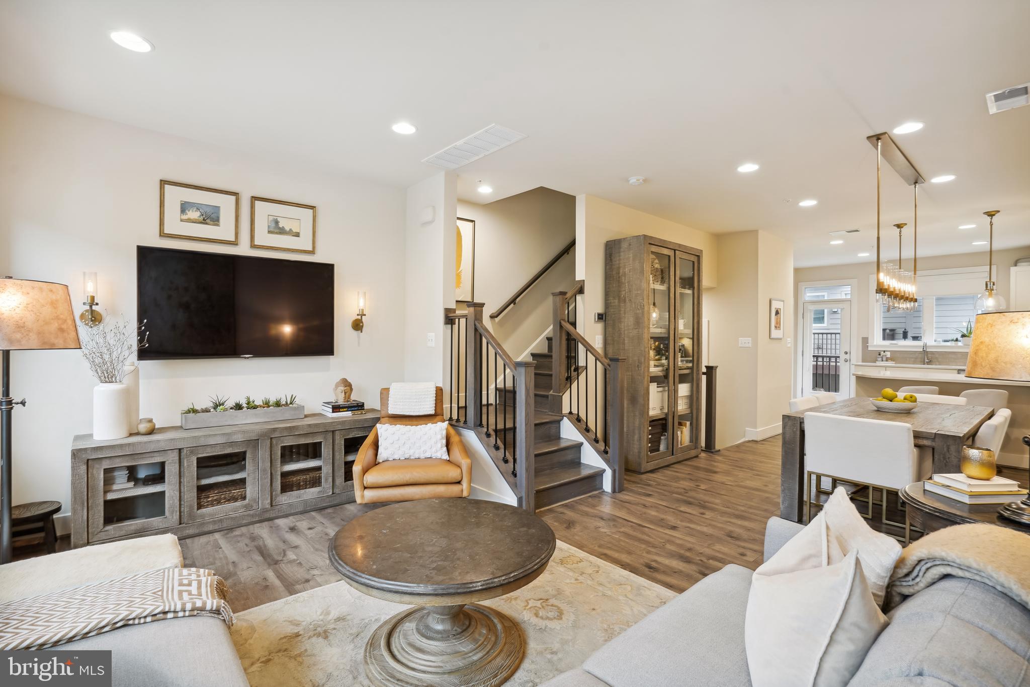 6731 Eames Way Bethesda, MD 20817 - Photo 14 of 47