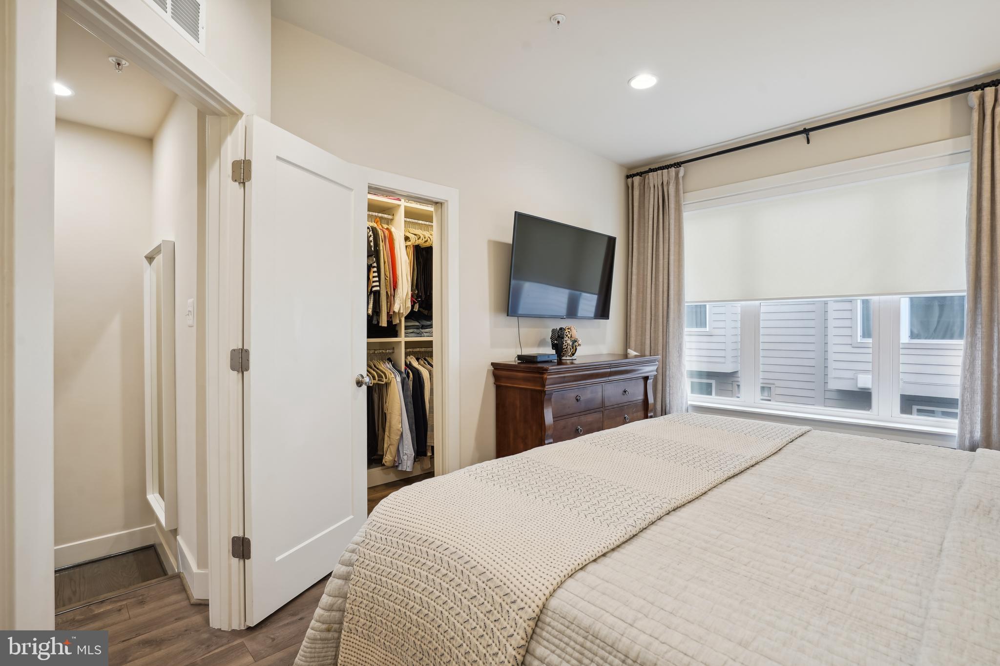 6731 Eames Way Bethesda, MD 20817 - Photo 18 of 47 Primary bedroom with walk-in