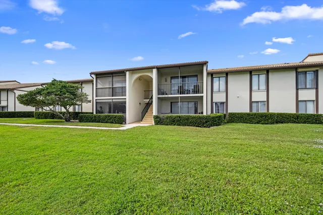 $2,100 | 2732 Southwest Matheson Avenue, Unit 112H2, Palm City, FL 34990