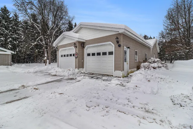$325,000 | 4535 North 68th Avenue, Hart, MI 49420