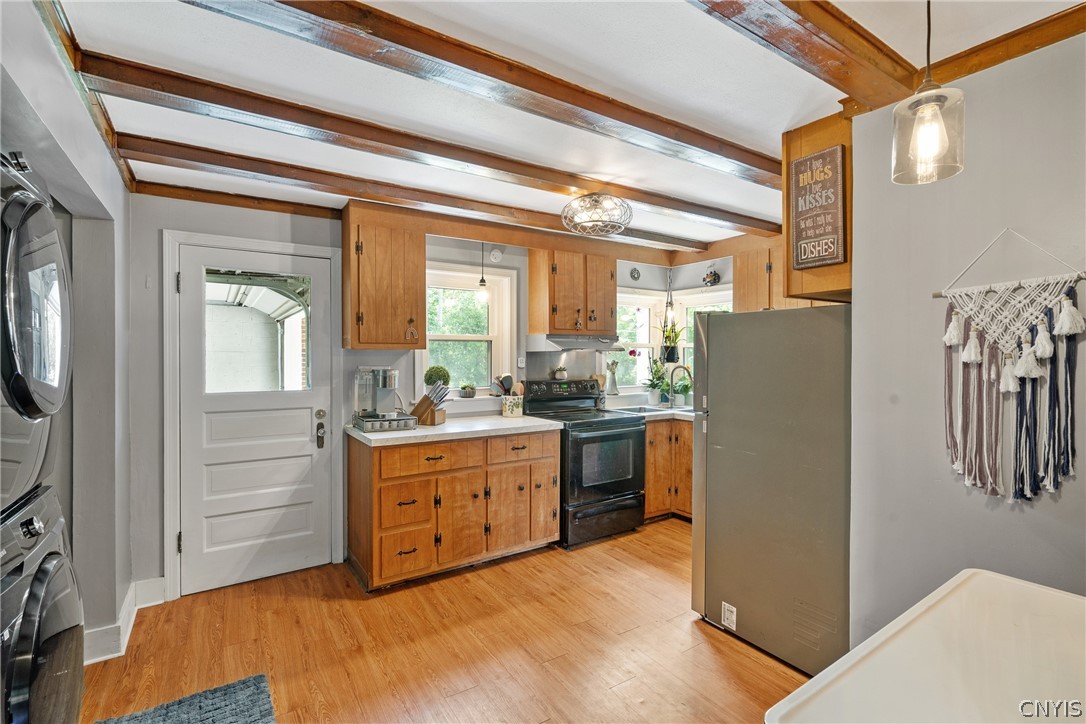 2696 Lyons Road Camillus, NY 13031 - Photo 8 of 31