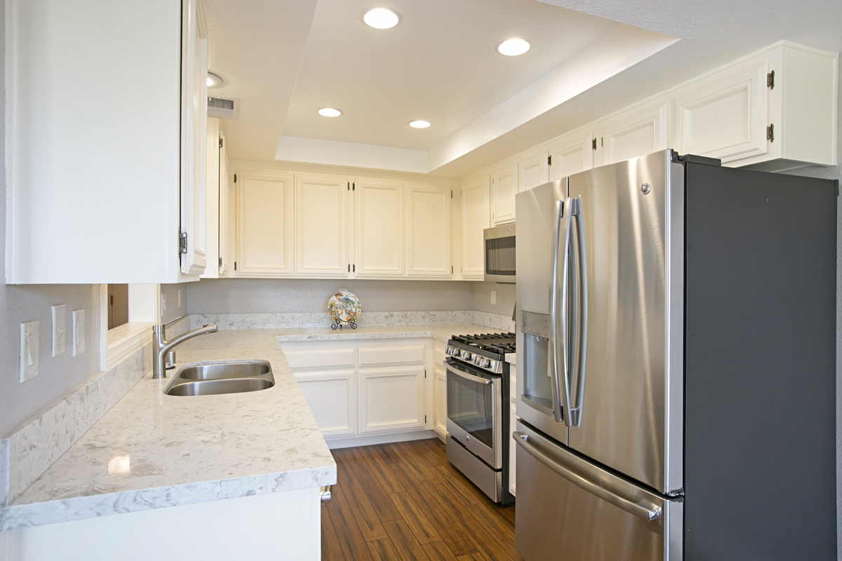 418 Summer View Circle Encinitas, CA 92024 - Photo 8 of 24