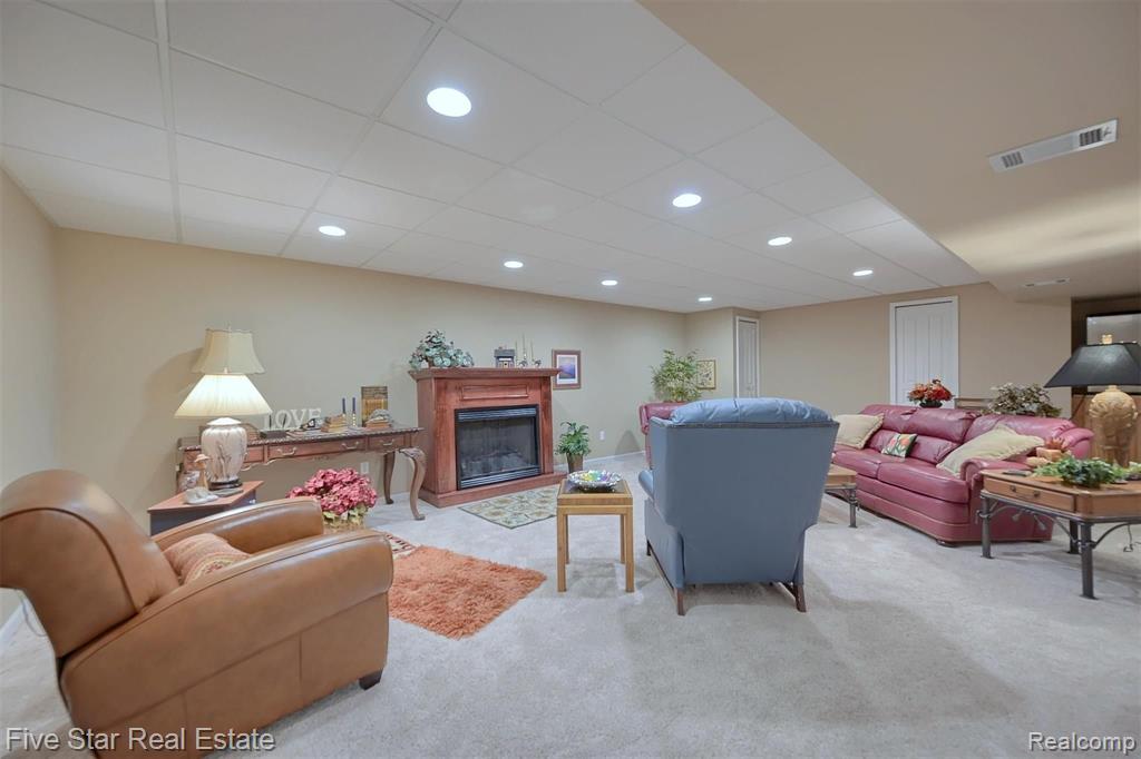 3681 Tremonte Circle Rochester, MI 48306 - Photo 24 of 43