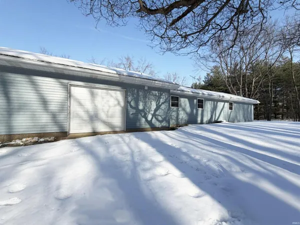 $205,000 | 17613 10B Road, Plymouth, IN 46563