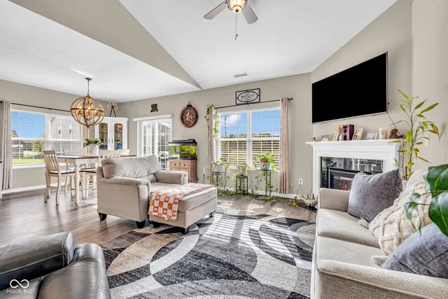 $399,000 | 659 Albermarle Drive, Pittsboro, IN 46167