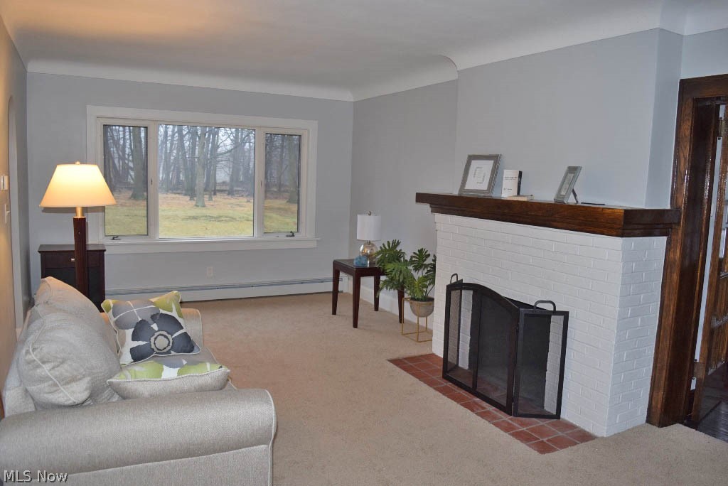 887 Roland Road Cleveland, OH 44124 - Photo 4 of 27