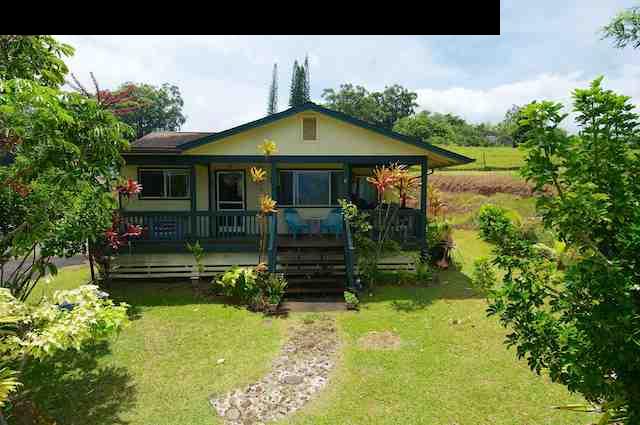 1689 Kaupakalua Road Haiku, HI 96708 - Photo 3 of 26 a front view of a house with a yard