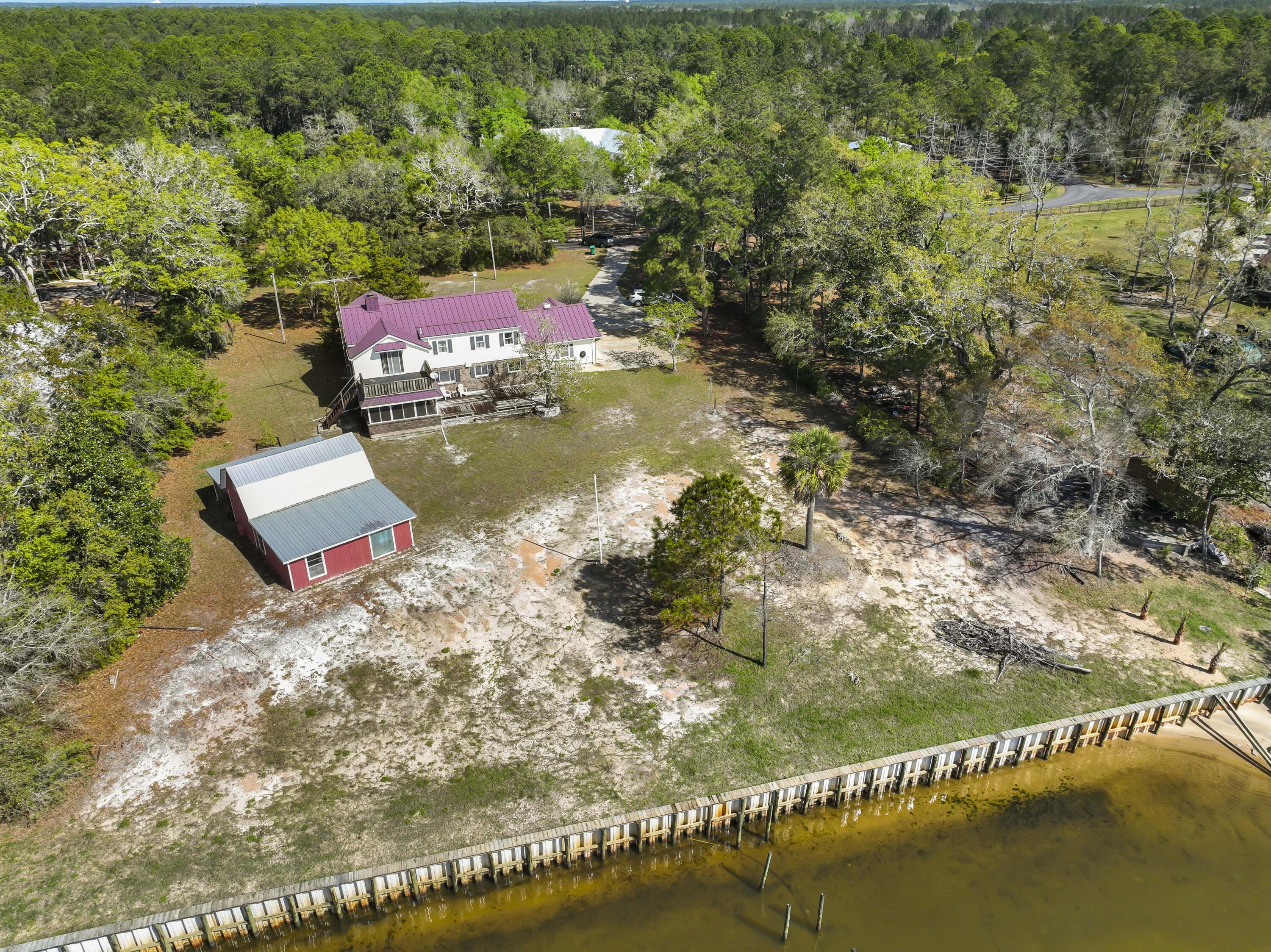 287 Red Barn Road Freeport, FL 32439 - Photo 13 of 47 Photo Mar 13 2023, 11 00 18 AM