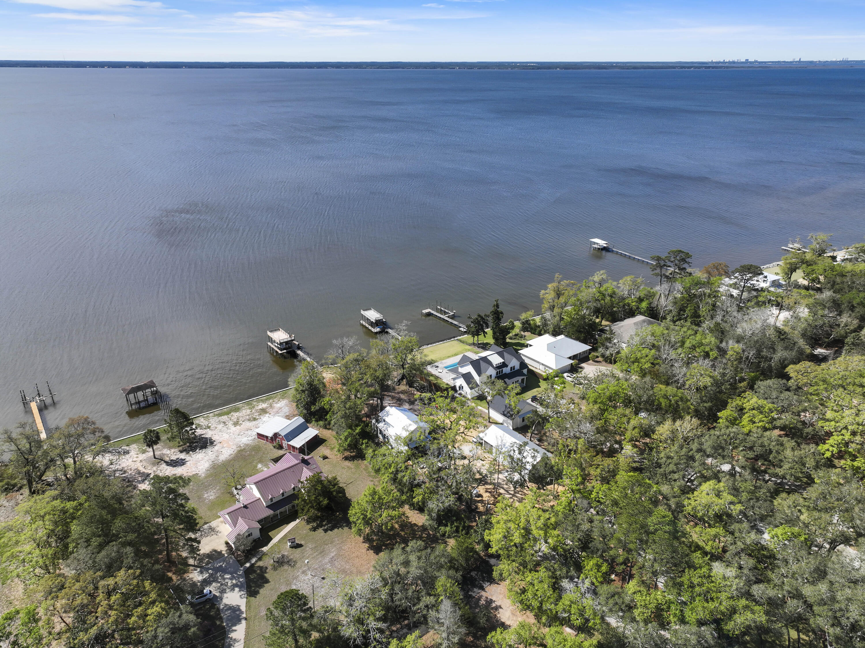 287 Red Barn Road Freeport, FL 32439 - Photo 19 of 47 Photo Mar 13 2023, 11 01 54 AM
